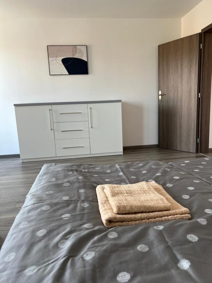 Apartmany Catalina Nesvady Exterior foto